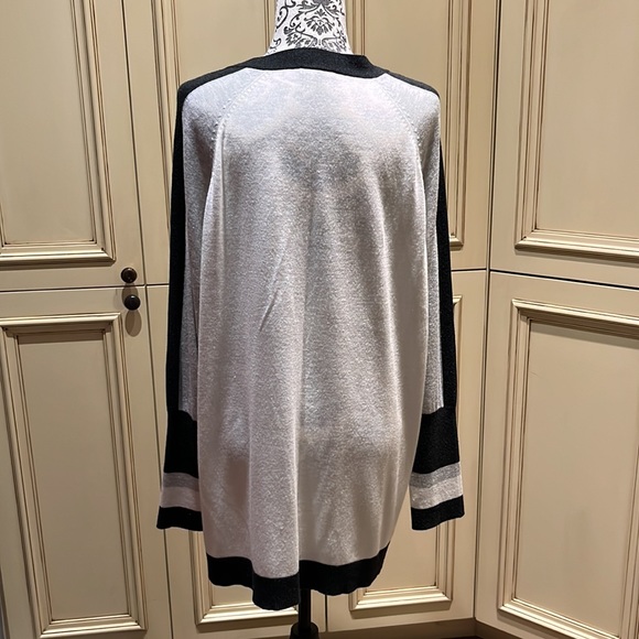 Cardigan - light and airy with block colours - Picture 4 of 8